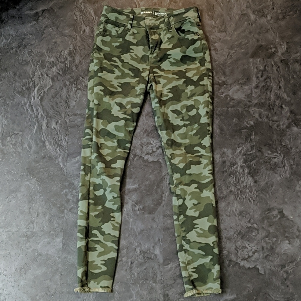 Old Navy rockstar mid rise jeggings
